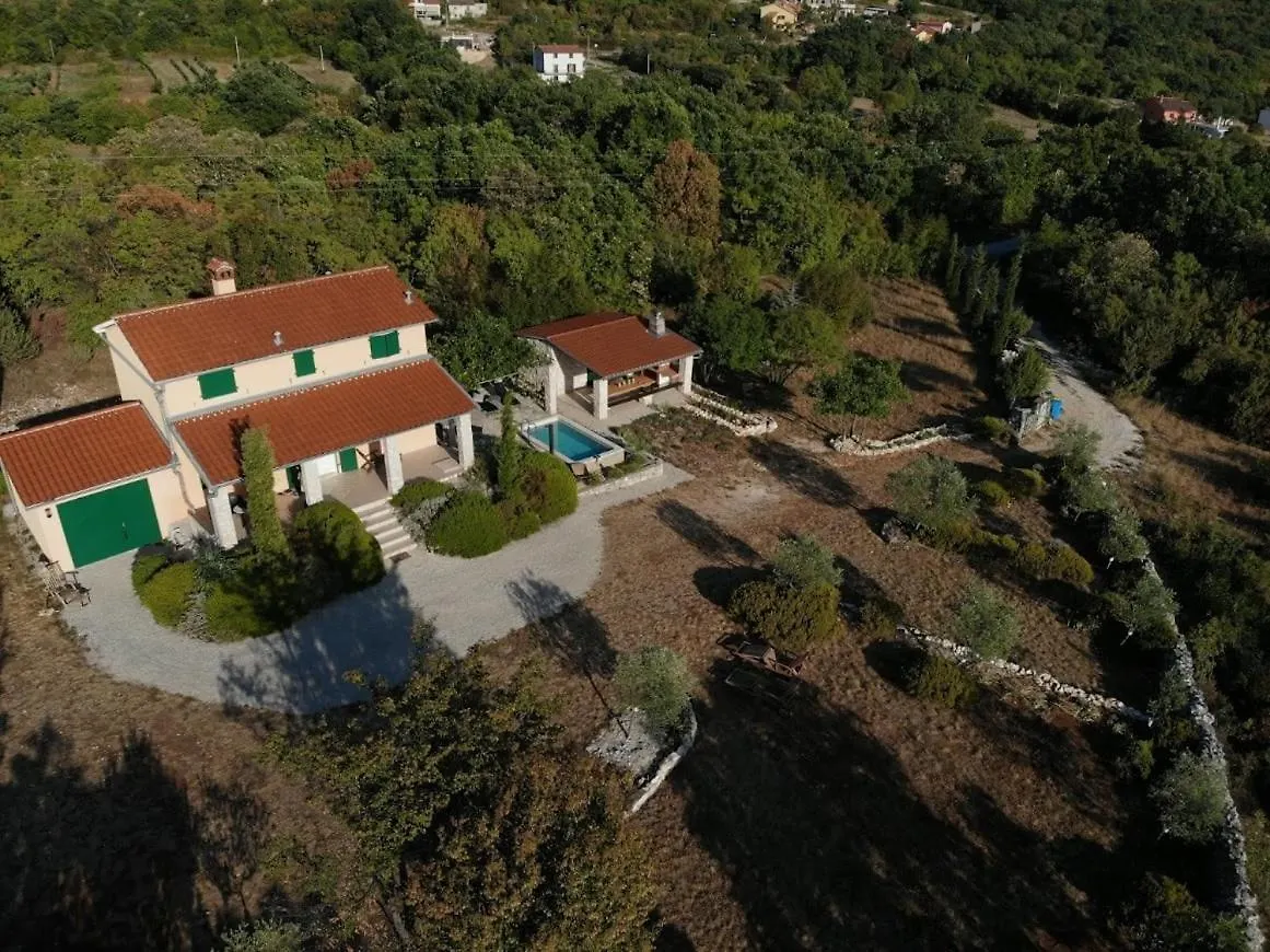 Beautiful Villa With A Dreamlike Garden And Pool Labin
